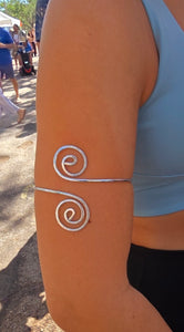 Spiral arm cuff