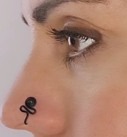 Zig Spiral nose cuff- black