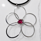 Flower pendant • fushia